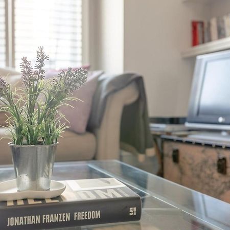 Stylish 1 Bed Apartment Near Battersea Park London Eksteriør billede